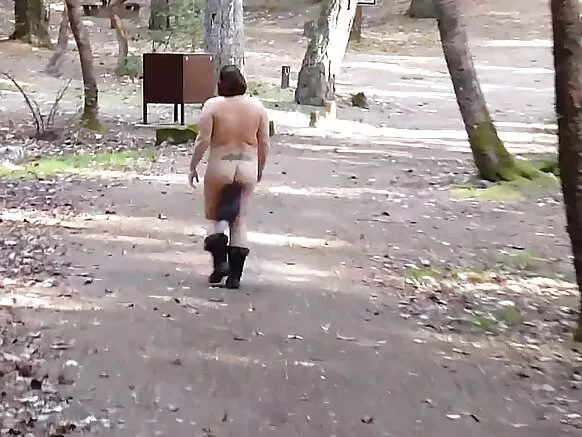 BBW tembea na mkia, kitako plug, video ya ngono ya HD.