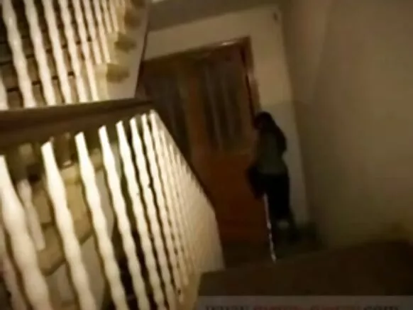 Adhabu ya video ya mkundu kwenye video ya Lucia.